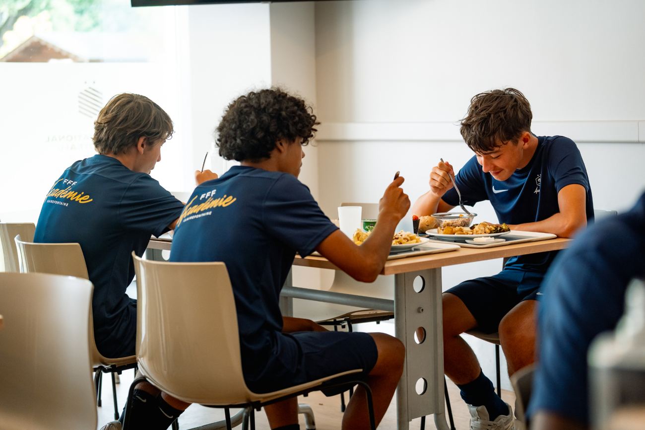 À table
